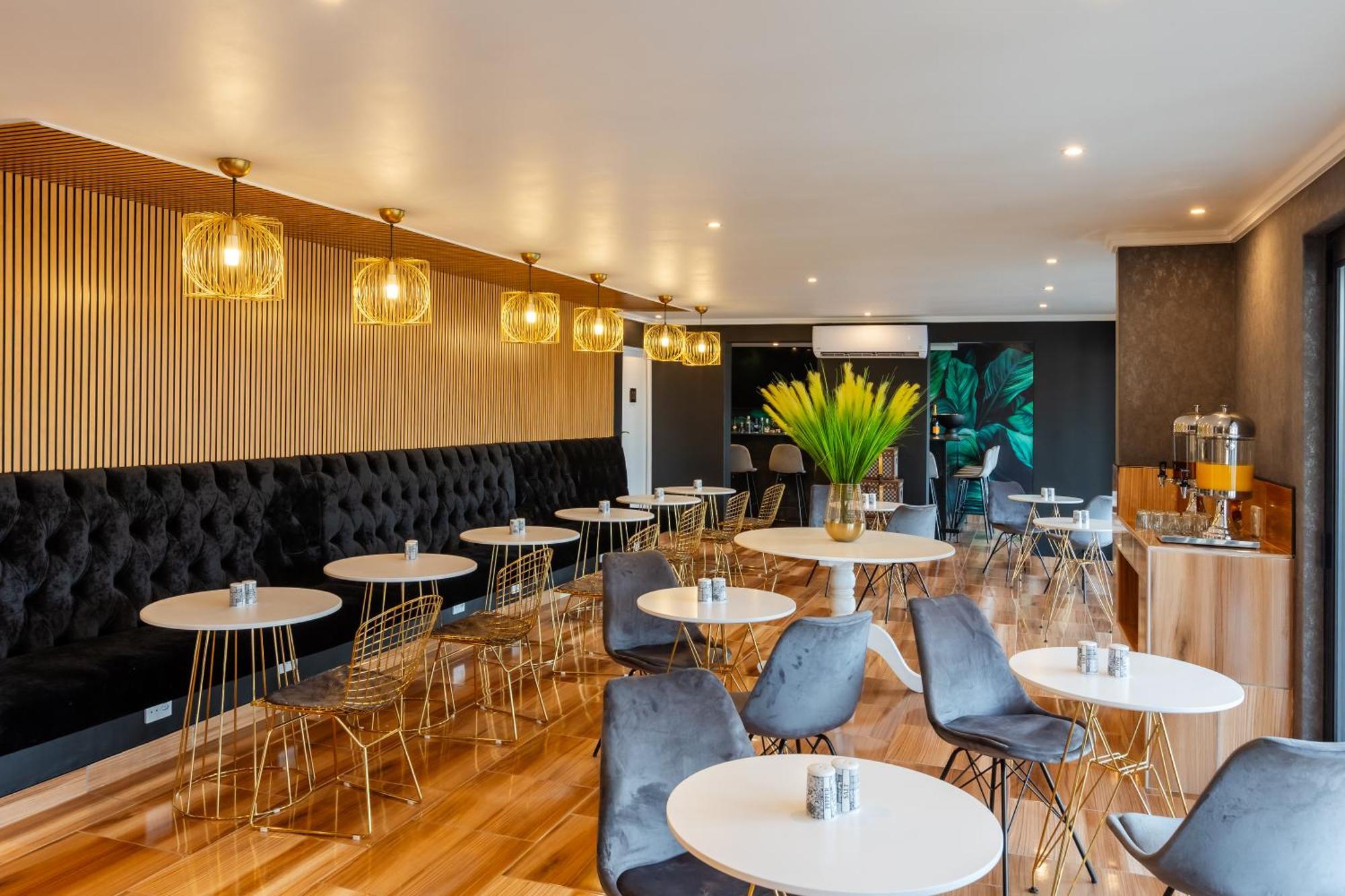 Bedfordview Hotel & Apartments Johannesburg Bagian luar foto