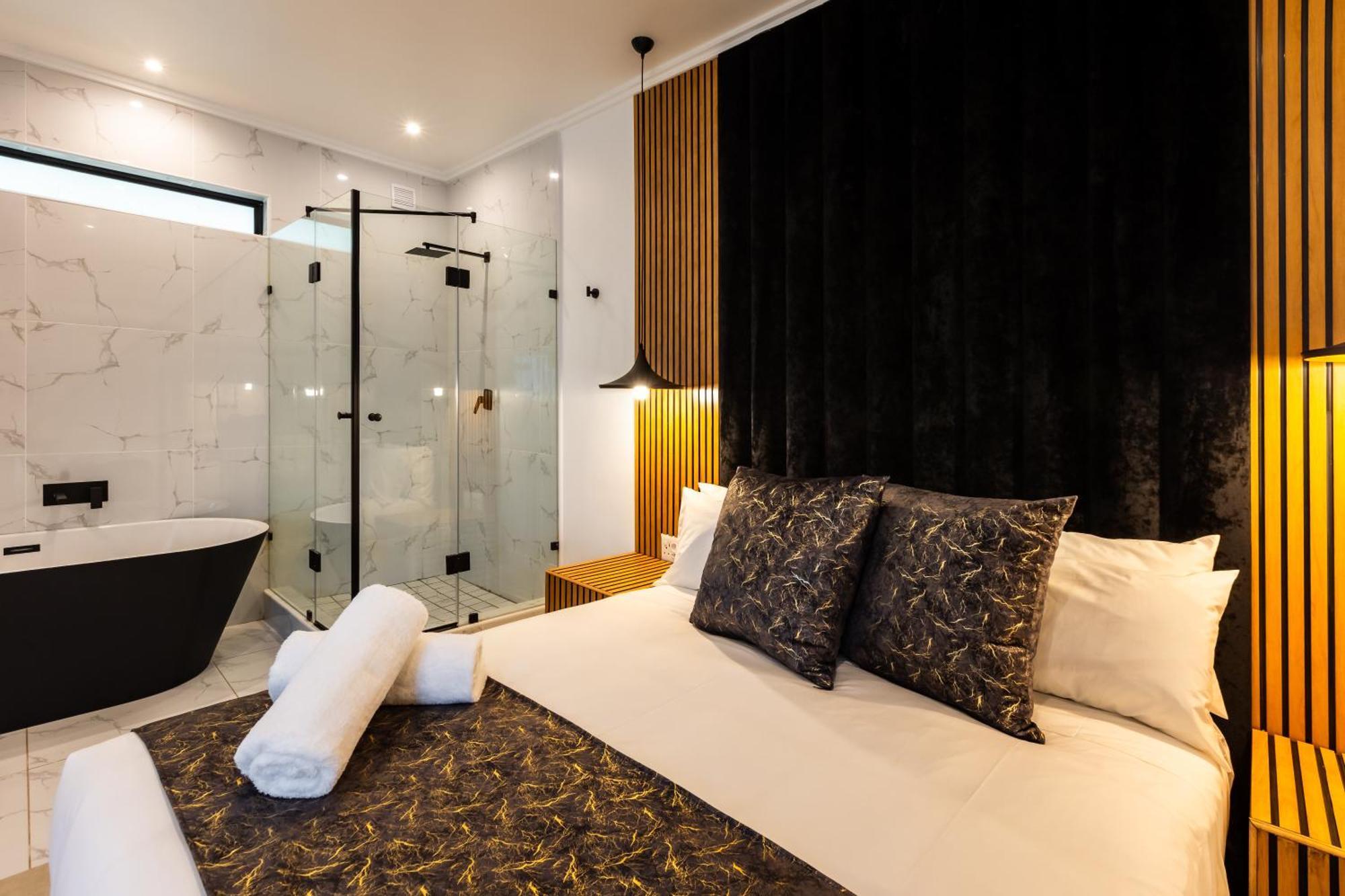 Bedfordview Hotel & Apartments Johannesburg Bagian luar foto