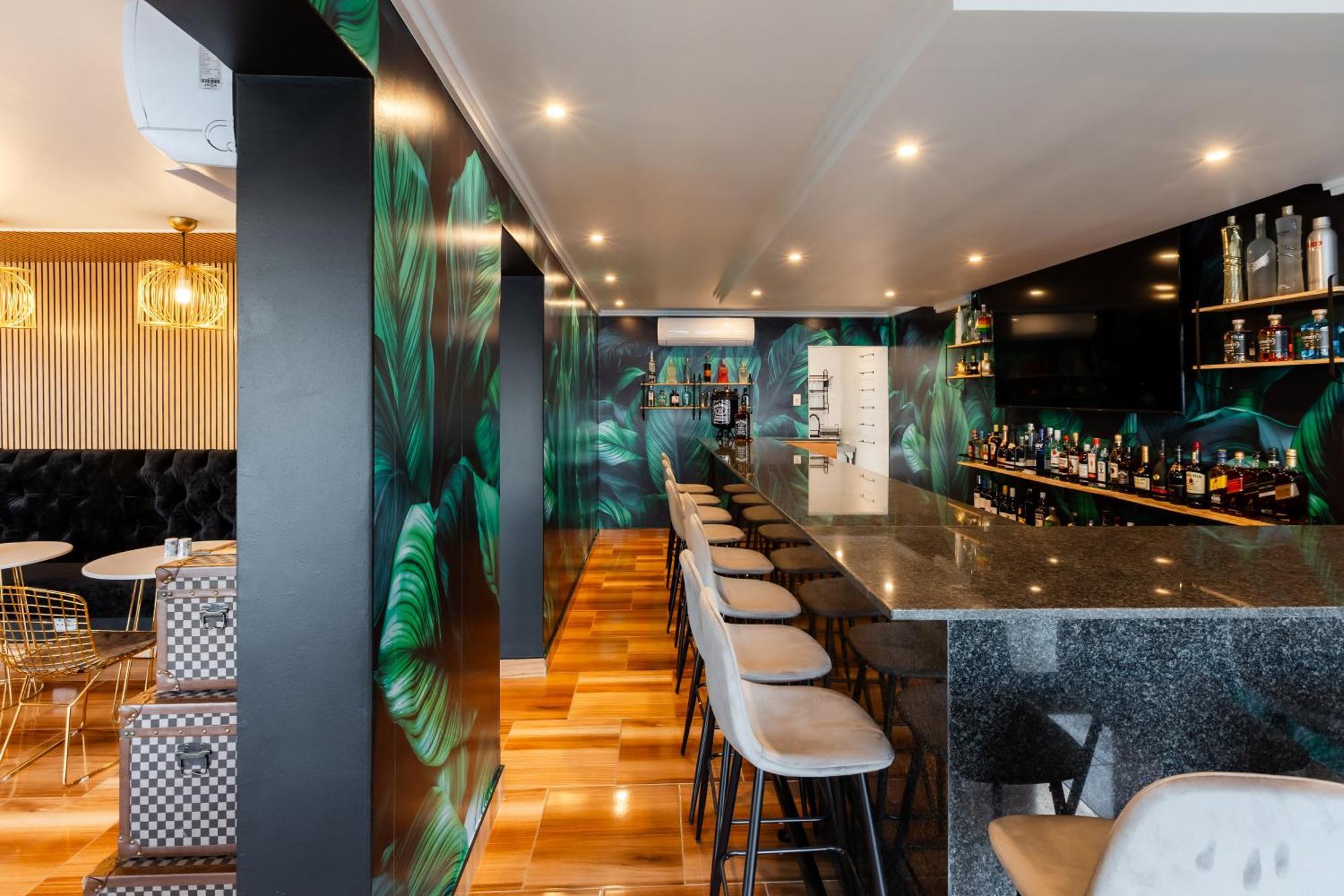 Bedfordview Hotel & Apartments Johannesburg Bagian luar foto