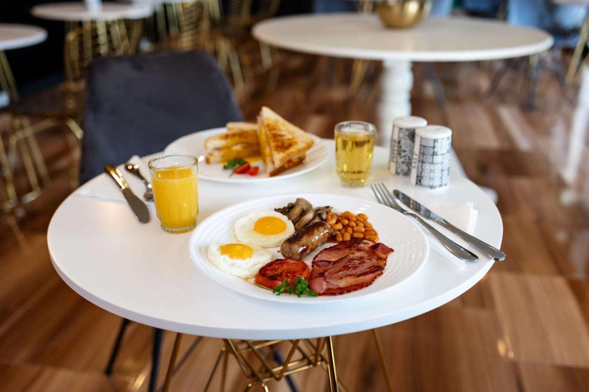 Bedfordview Hotel & Apartments Johannesburg Bagian luar foto